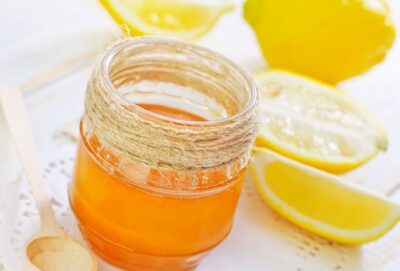 Sử dụng mật ong điều trị mụn hiệu quả